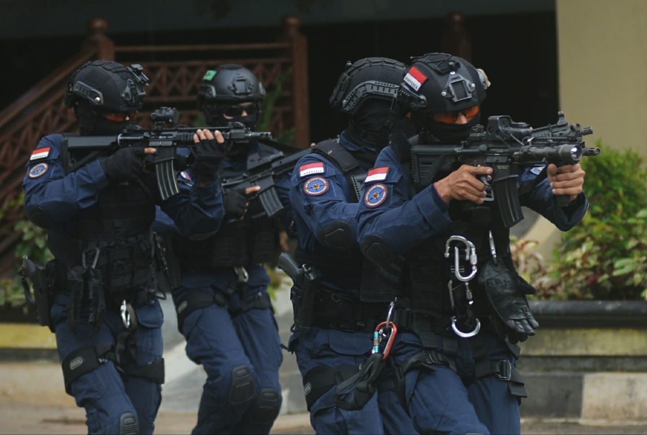 latihan TNI AL operasi