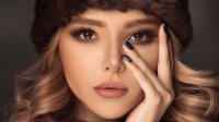 3 Jenis Pembersih Jitu untuk Menghapus Lipstik