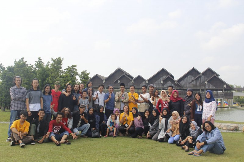 Keluarga UKMBS Unila. 