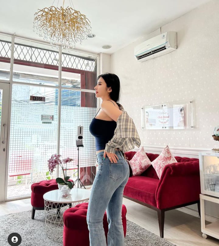 Body Goals Banget! Ini Potret Maria Vania. 