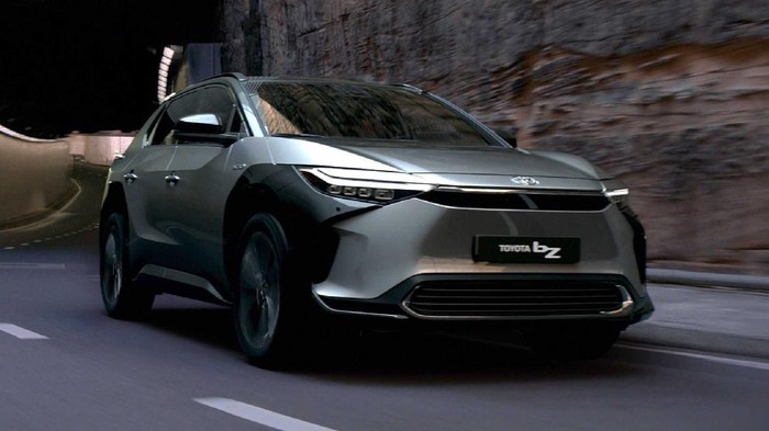 Mobil Listrik Canggih Pertama Toyota Bakal Kawal KTT G20, Simak Speknya!