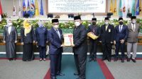 DPRD Lampung Terima Penghargaan WTP pada Paripurna Istimewa