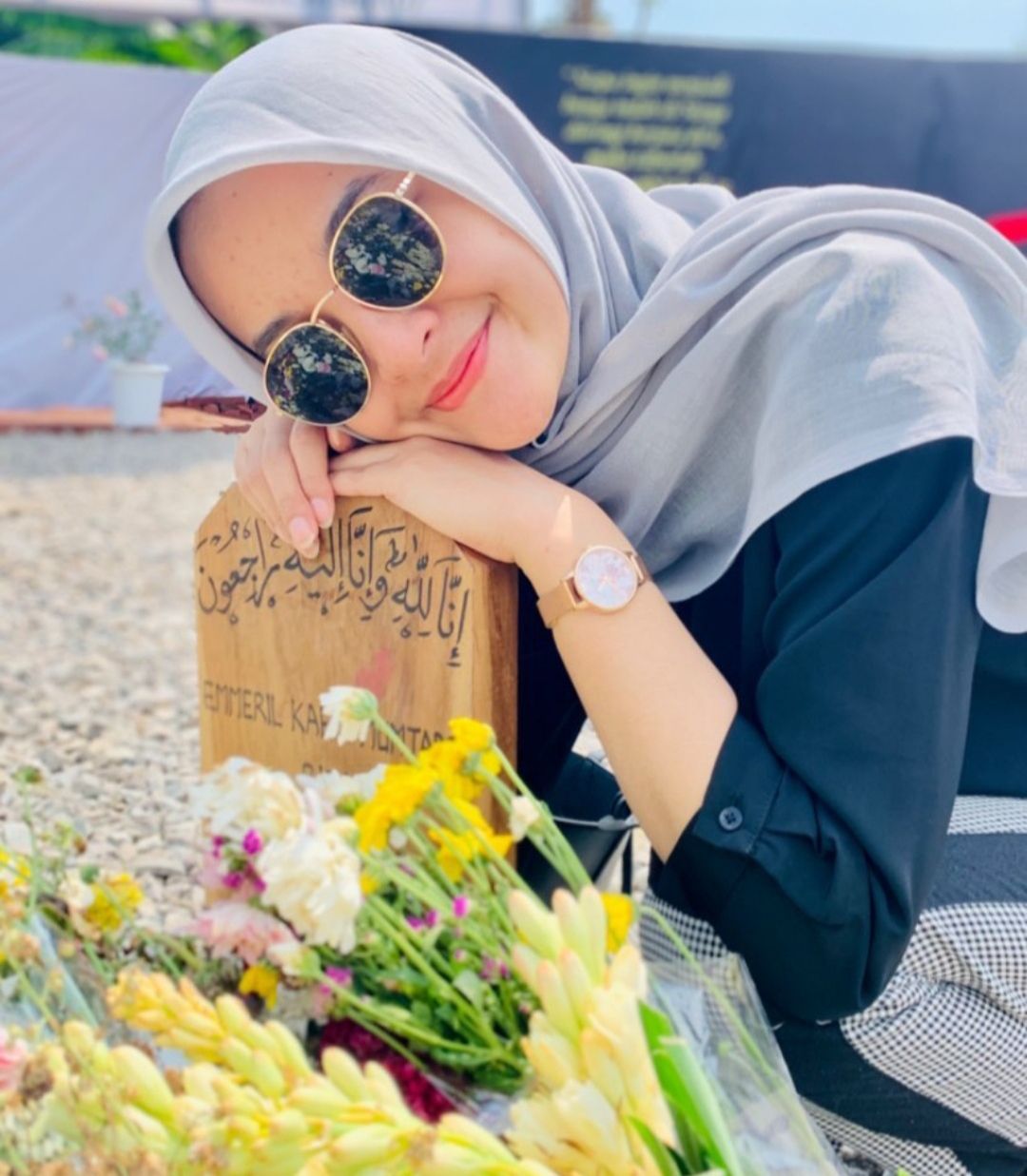 Sambil Senyum Saat Ziarah Makam Eril, Nabila Ishma Janji Tak Menangis Lagi