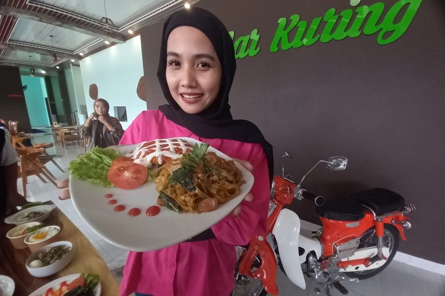 Bingung Cari Kuliner Kekinian, Bandar Kuring Aja Kuy!!