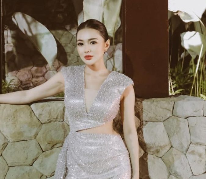 Wika Salim Tampil Seksi di Gurun Pasir Netizen Dibuat Meleleh