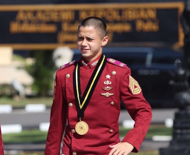 Profil Jevo Batara, Polisi Tampan Anak Jenderal Napoleon Bonaparte