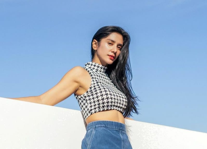 5 Potret Body Goals Fanny Ghassani, Kece Badai!