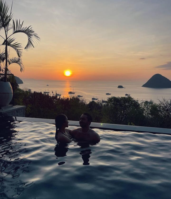 Berenang Bareng Pria Brewokan, Anya Geraldine Bikin Netizen Patah Hati. 