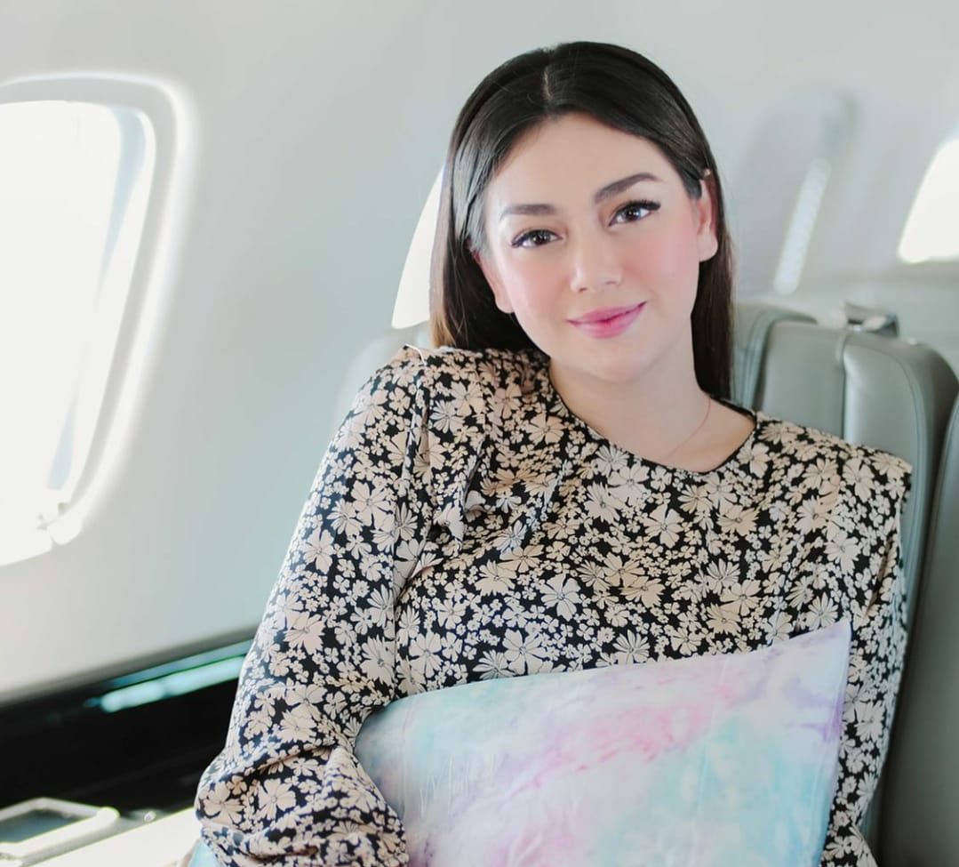 Pakai Gaun Putih, Celine Evangelista Disebut Bidadari Turun dari Langit