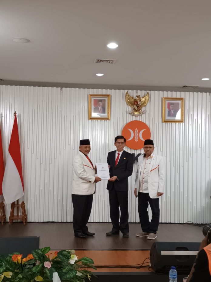 Lulus Pendidikan Lemhannas, Ade Utami Melapor ke Presiden PKS