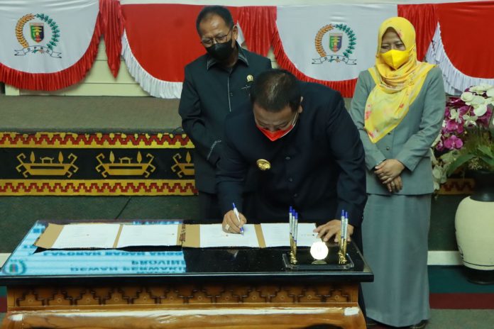 Nota Kesepakatan Perubahan KUA-PPAS 2022 Provinsi Lampung Ditandatangani