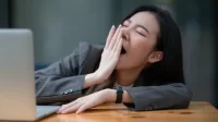 5 Cara Jitu untuk Mengatasi Ngantuk Saat Bekerja