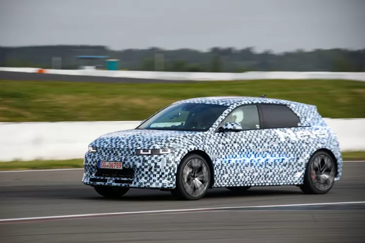 Hyundai Ioniq 5 N Ketahuan Sedang Mengaspal di Sirkuit Nurbugring, Beda dengan versi Biasa