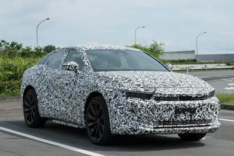 Wow! Pakai Teknologi Baterai Baru, Toyota Crown Listrik Punya Jarak Tempuh Segini
