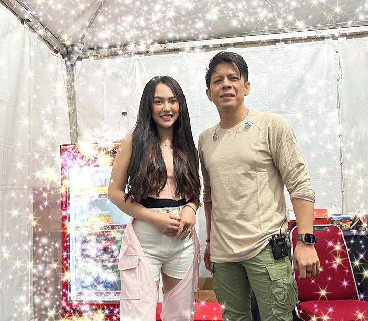 Happy Asmara Foto Bareng Ariel Noah, Netizen Salah Fokus!