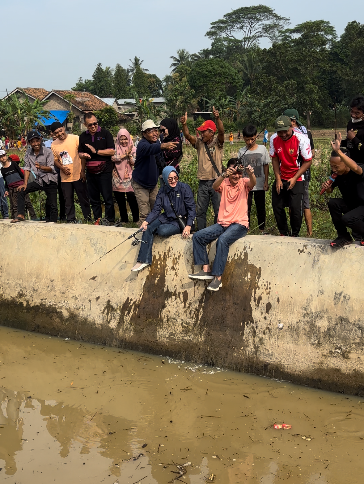 Mancing Bersama Adi Erlansyah, Ojo Lali! Sing Nganggo Kelambi Oren