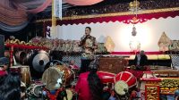 Hadiri Pagelaran Wayang Kulit di Pekon Sumber Rejo, Ini Pesan Adi Erlansyah!