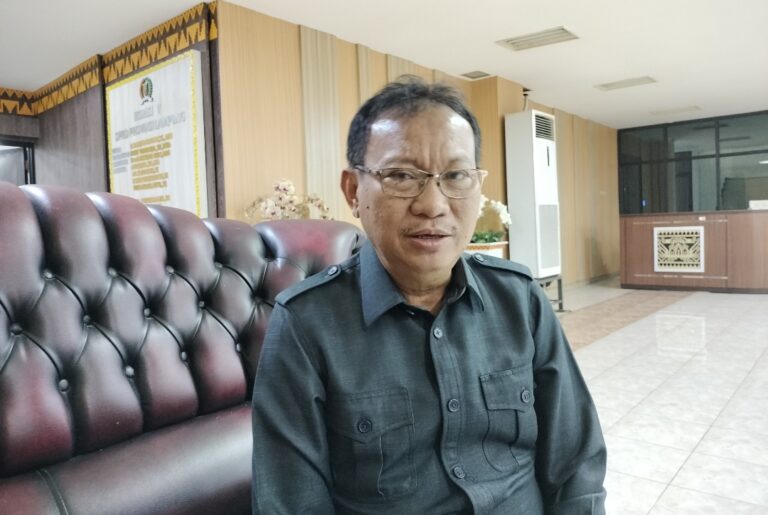 Sambangi DPRD Lampung, Buruh Menolak Upah Murah