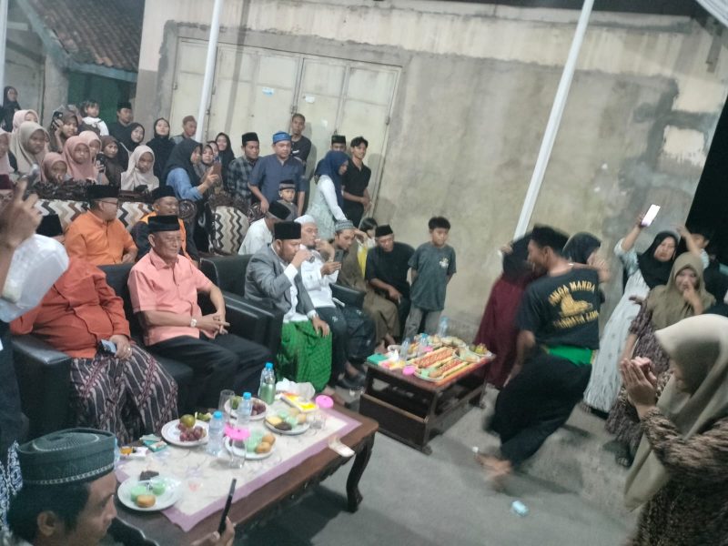 Adi Erlansyah dan Hisbullah Huda Hadiri Maulid Nabi dan Haul ke-14 Tubagus Nasrudin Pringsewu