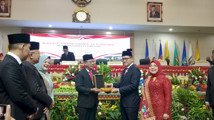 Anggota DPRD Lampung Periode 2024-2029 Resmi Dilantik, Ahmad Giri Akbar dan Kostiana jadi Pimpinan Sementara