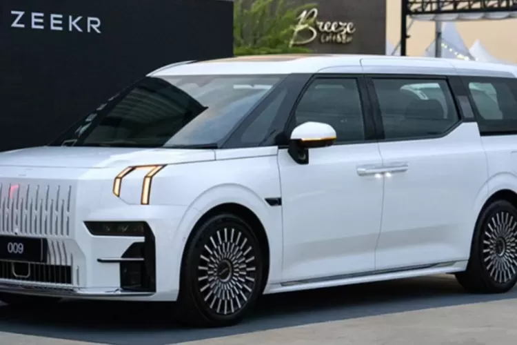 Dipamerkan di GJAW 2024, Begini Spek Zeekr 009, Toyota Alphard dan Lexus LM Jelas Lewat, Intip Kecanggihannya!