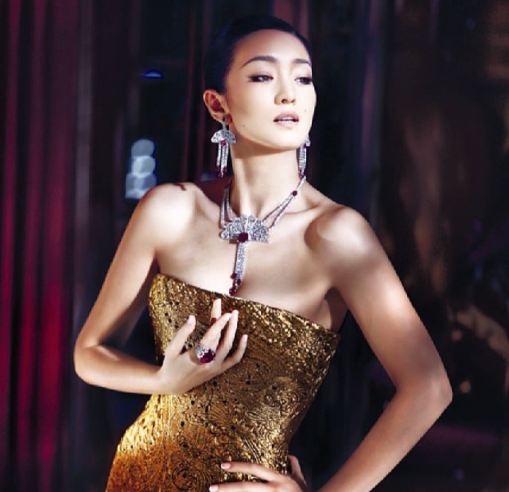 Profil Gong Li, Artis Mandarin yang Melejit di Panggung Hollywood