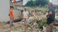 Anggota DPRD Bandar Lampung Tinjau dan Salurkan Bantuan untuk Korban Puting Beliung