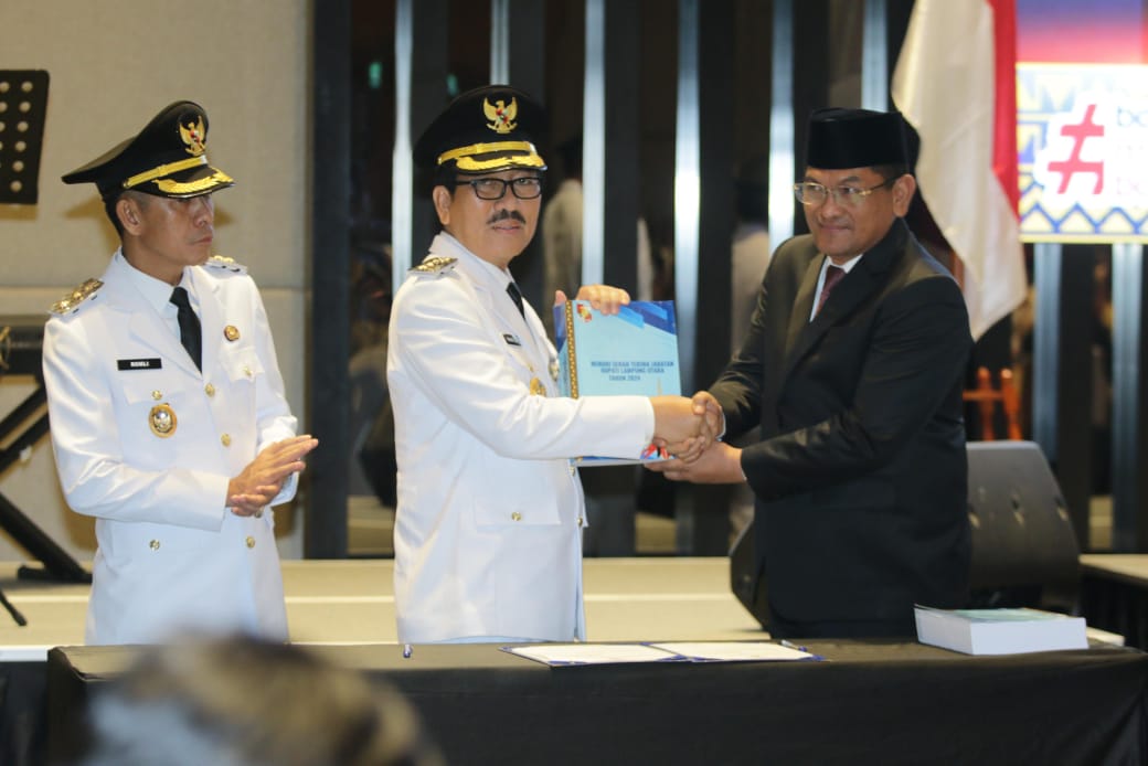 Gubernur Lampung Pimpin Sertijab PJ Bupati Lampung Utara Dengan Bupati Terpilih Dr. Ir. Hamartoni Ahadis M.SI., dan Romli, S.kom., S.H., M.H
