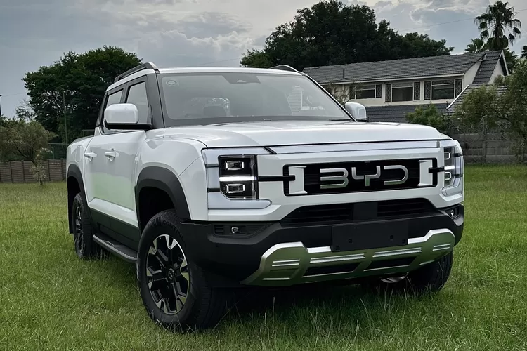 BYD Resmi Meluncurkan Pick up Double Cabin Hybrid Shark 6 PHEV di Thailand, Siap Mengaspal di Indonesia?