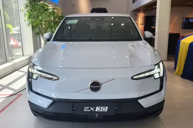 Desain Kompak Futuristik dengan Teknologi EV Layaknya Mobil Modern, Intip Harga SUV ini Ternyata Segini!