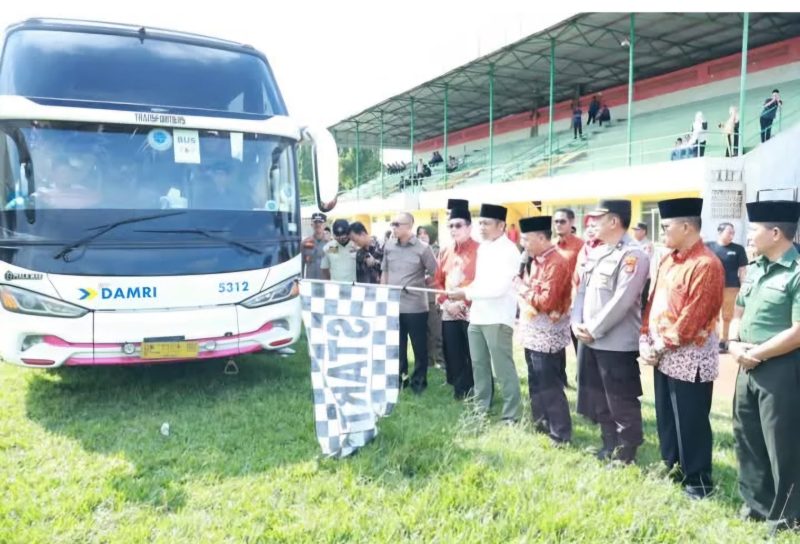 Pemkab Lampung Utara Lepas Keberangkatan 47 CJH Kloter 2 Tahun 2025