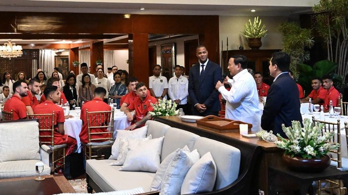 Full Senyum, Pemain Timnas di Undang Makan Siang Bareng Prabowo, Dapat Bonus!