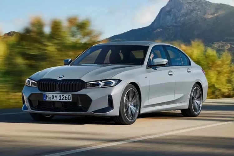 Bukang Kaleng kaleng! Intip Spek BMW 320i M Sport Nggak Cuma-cuma
