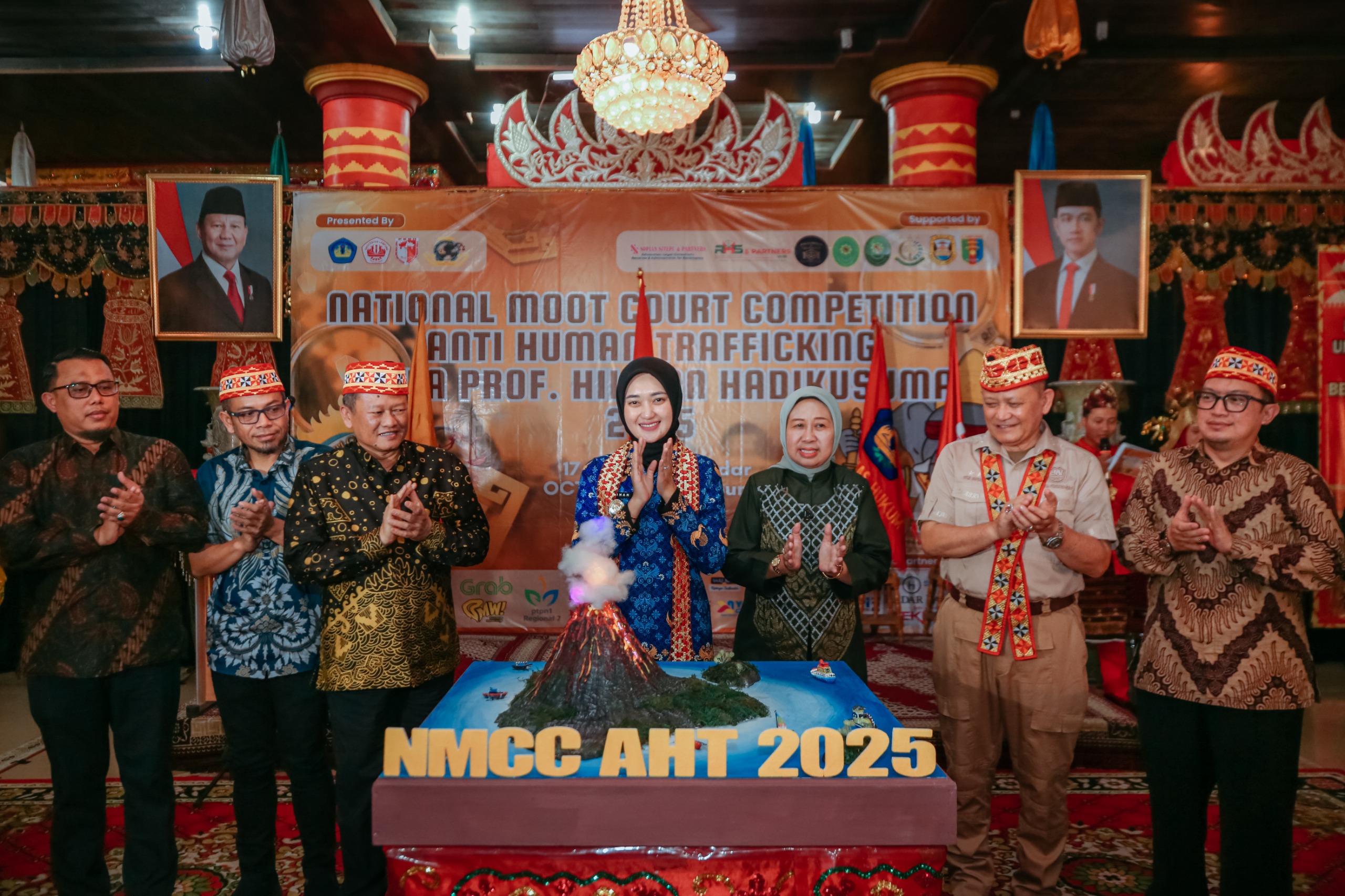 Mahasiswa Hukum Didorong Wujudkan Penegakan Hukum Berkeadilan dan Berempati melalui NMCC Piala Prof Hilman Hadikusuma 2025