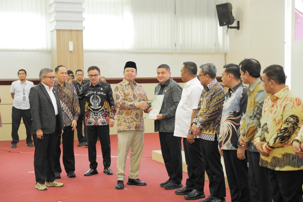 Percepat Sertipikasi, Menteri Nusron Imbau Kepala Daerah Se-Sulsel Ringankan BPHTB bagi Masyarakat