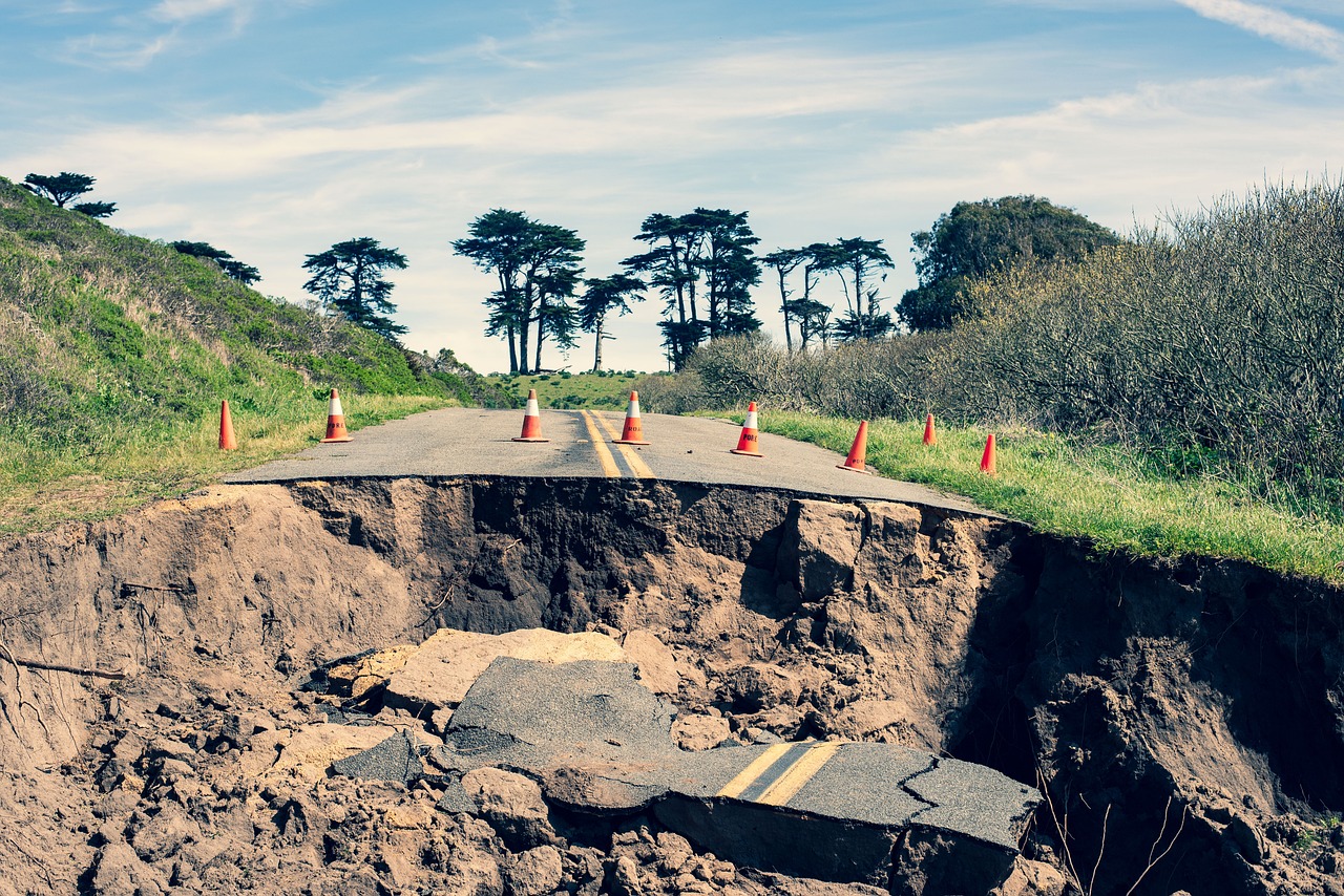 DPRD Desak Perbaikan Jalan Suban Panjang: Kami Tak Mau Tunggu Korban Lagi