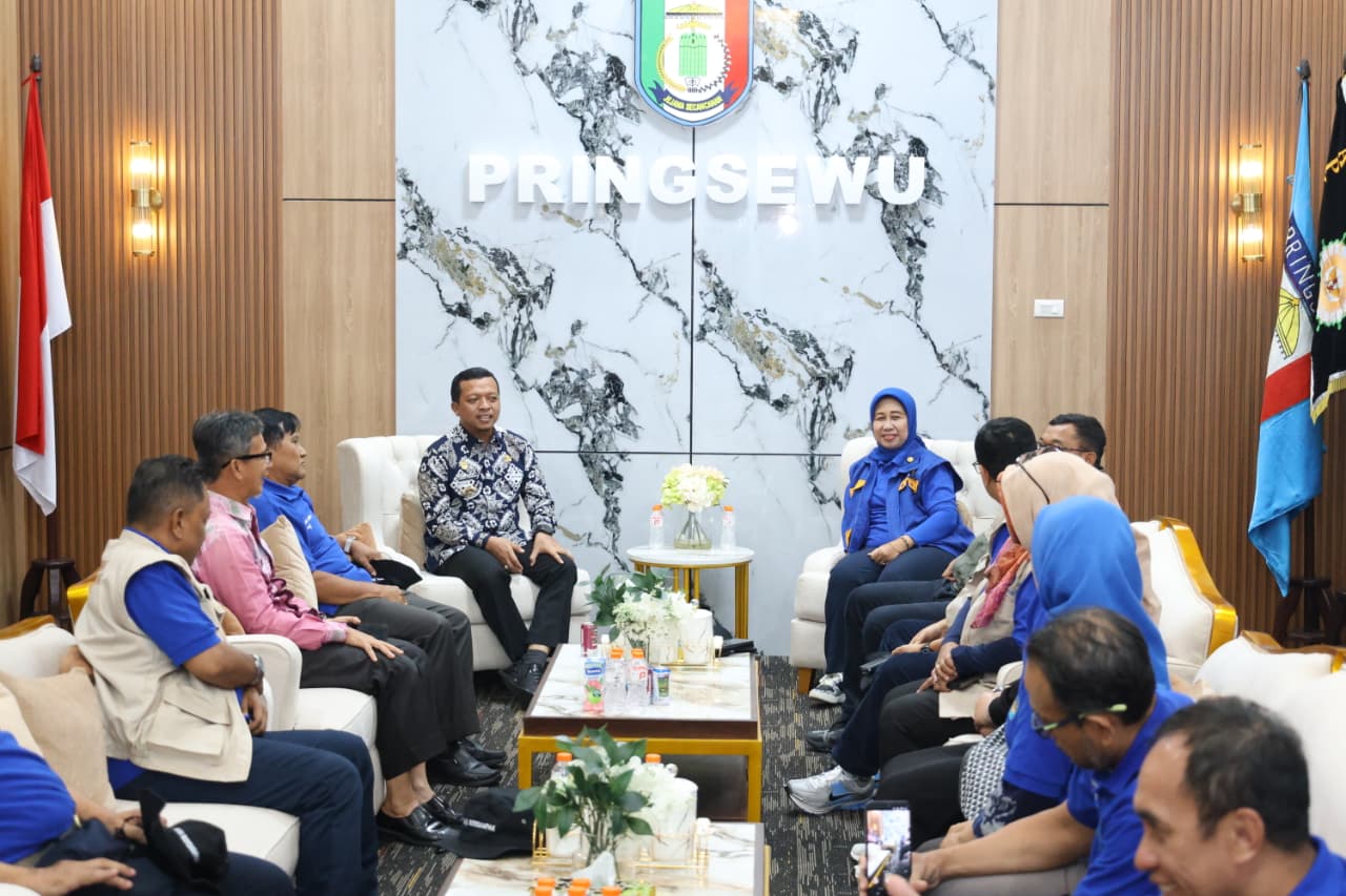 Unila Serahkan 130 Mahasiswa KKN Tematik ke Pemkab Pringsewu