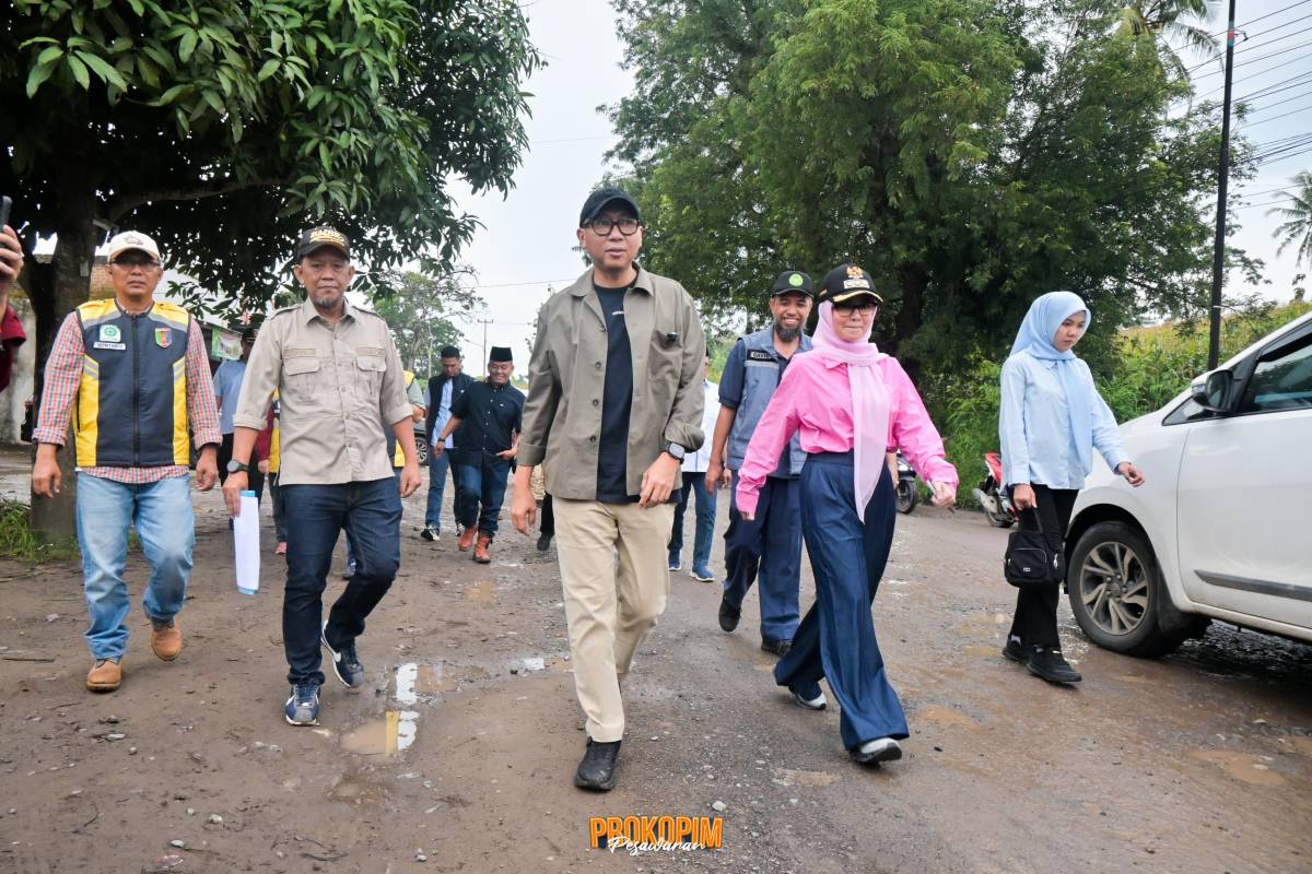 Dorong Peningkatan Infrastruktur Jalan, Bupati Pesawaran Dampingi Gubernur Tinjau Ruas Jalan Provinsi