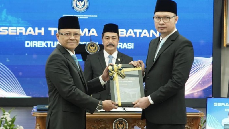 Alumni Unila Hendarsam Marantoko Resmi Dilantik sebagai Dirjen Imigrasi