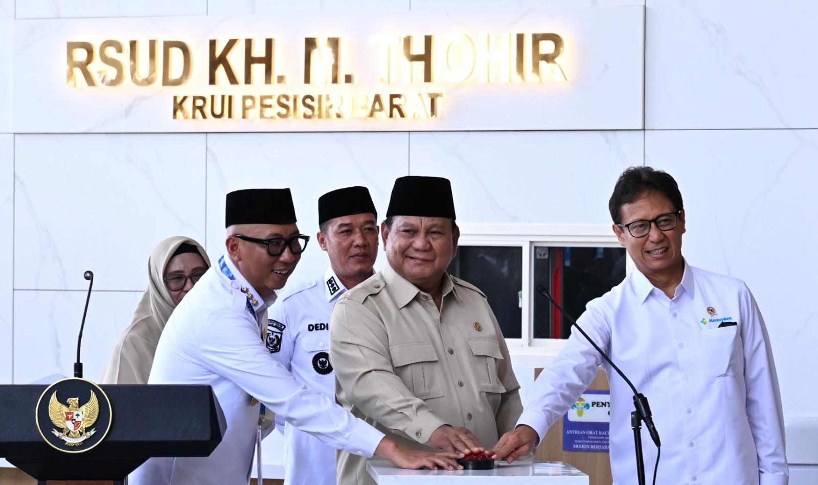 Gubernur Lampung Dampingi Presiden Resmikan RS KH M Tohir Di Kabupaten Pesisir Barat