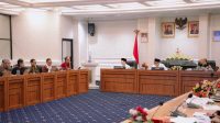 Gubernur Mirza Pimpin Rapat Pengembangan Ekonomi Daerah