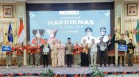 Gubernur Rahmat Mirzani Djausal Hadiri Acara Penyerahan Juara Lomba Cawo Bubalah Lampung dalam Rangka Hari Pendidikan Nasional 2026