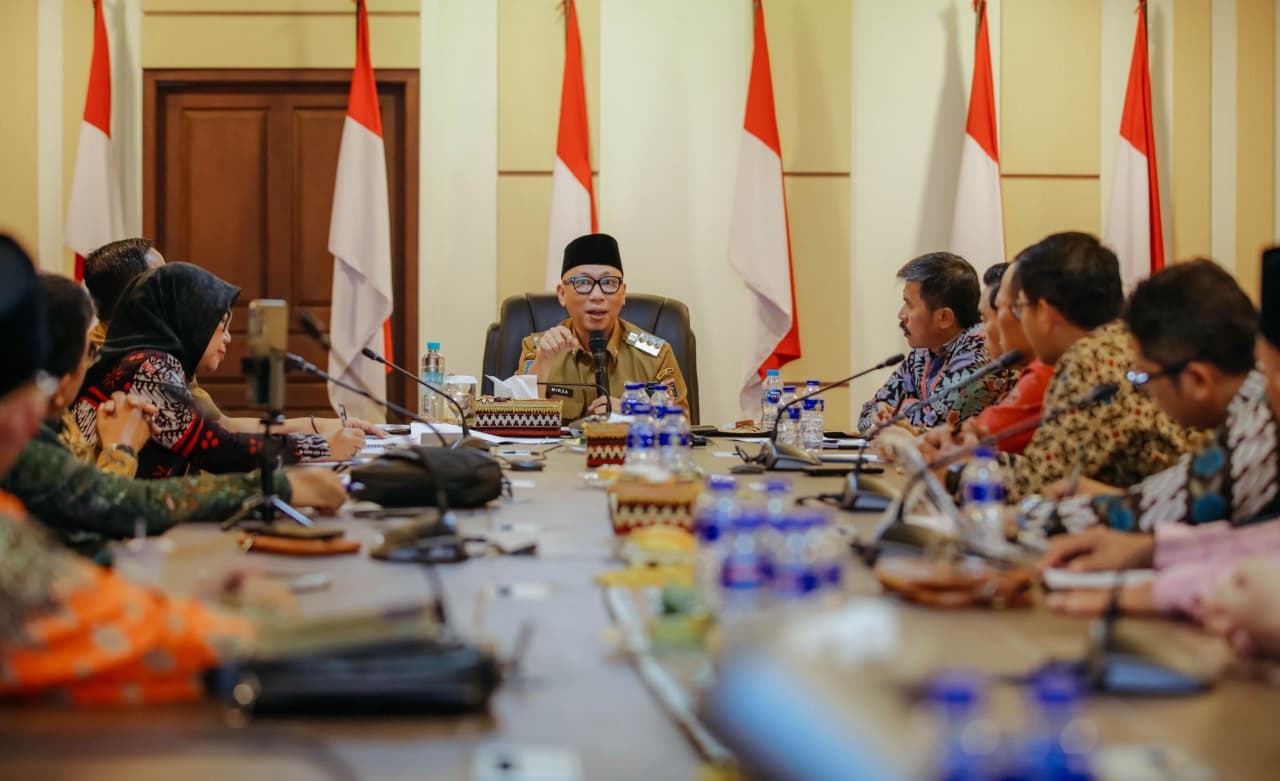 Gubernur Rahmat Mirzani Djausal Pimpin Rapat Pembahasan Arah Kebijakan Pendidikan di Provinsi Lampung