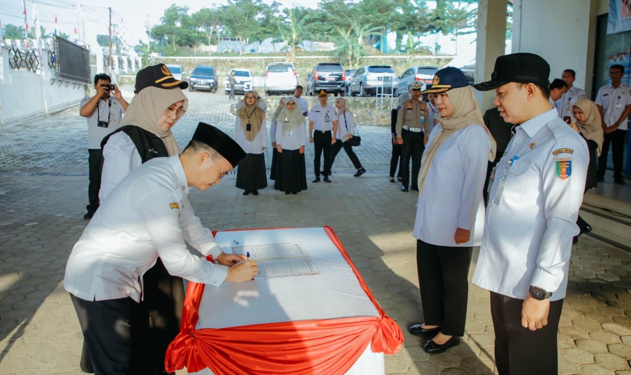 Pemprov Lampung Perkuat Reformasi Birokrasi melalui Pencanangan Zona Integritas