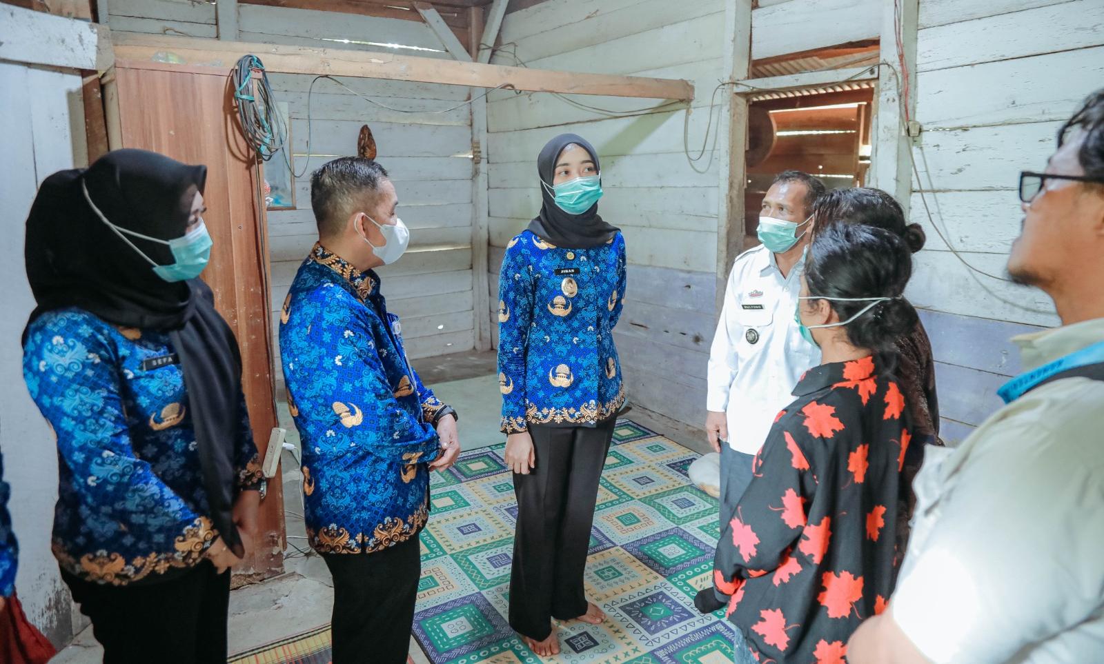 Wagub Jihan Nurlela Tinjau Langsung Rumah Penyintas TBC di Tulang Bawang