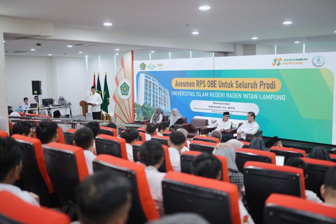 Rektor Universitas Islam Negeri (UIN) Raden Intan Lampung (RIL), Prof. H. Wan Jamaluddin Z, M.Ag., Ph.D., menegaskan pentingnya penguatan kurikulum berbasis Outcome Based Education (OBE) sebagai langkah strategis menuju akreditasi internasional.