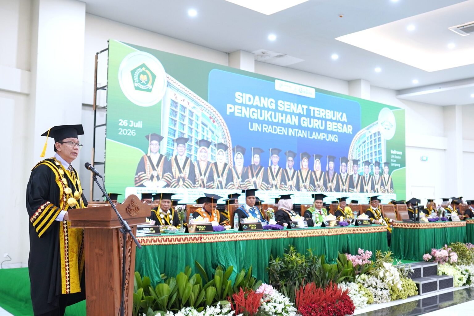 Kukuhkan 16 Guru Besar UIN RIL, Rektor Ajak Guru Besar Terus Mengabdi Bagi Masyarakat