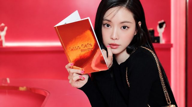 Son Naeun Bantah Rumor Berseteru dengan Member Apink, Ungkap Alasan Absen di Pernikahan Yoon Bomi