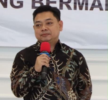Menguji Keabsahan Administratif dalam Polemik Syarat Pendidikan Gibran