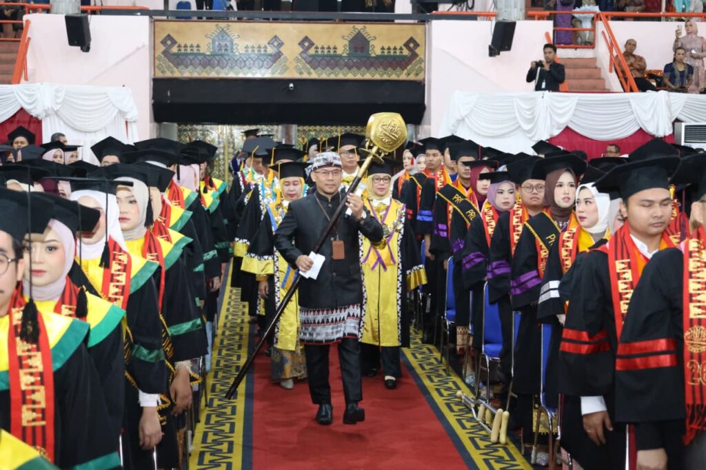 Unila Gelar Wisuda Periode VIII 2025/2026 dengan 998 Lulusan